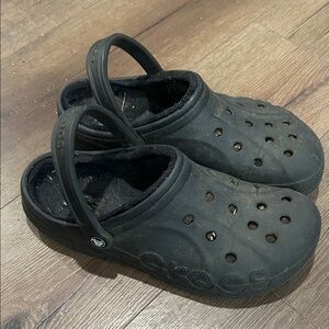 CROCS insulated  Black  Shoes ! Size 10